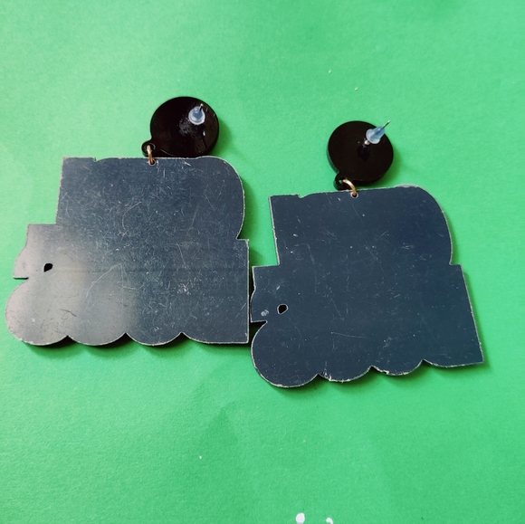 New earring girl boss🥰 - Picture 3 of 3